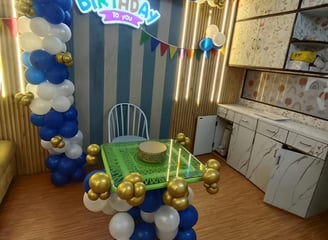 Birthday Table for cake cutting