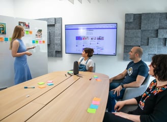 Photo by Walls.io : https://www.pexels.com/photo/meeting-of-walls-website-employees-in-the-conferen