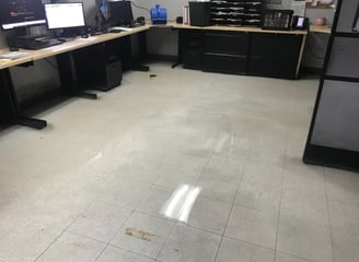 CLEAN AND WAXING VCT FLOOR