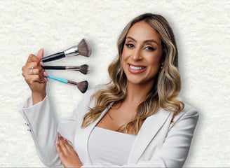 Jheniffer Villasboas maquiadora profissional em Araucária