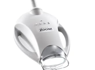 Lámpara Philips Zoom: Blanqueamiento dental LED profesional, Dra. Marianela Sors, Palermo.