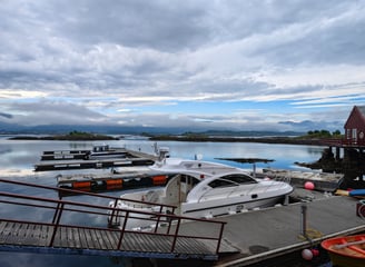 Speedboat and view from Haholmen