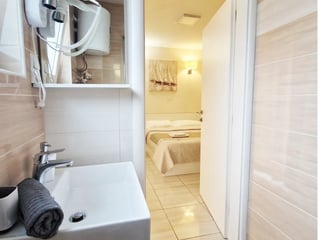 bathrom where is sink