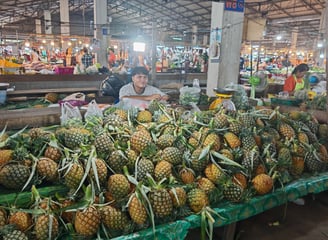 Ruam Charoen Market(ตลาดนัดร่วมเจริญ) à Packnam Chumphon