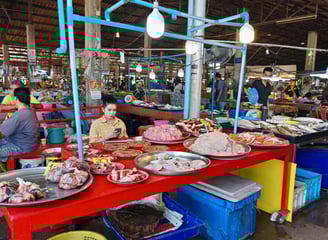 Ruam Charoen Market(ตลาดนัดร่วมเจริญ) à Packnam Chumphon