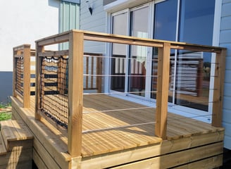 garde corps avec filins inox, ou filet, ou rambardes en bois