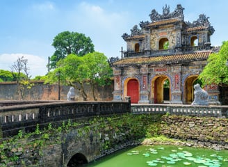 vista do palacio no centro de Hue no vietnam