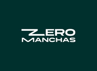 a man in a suit and tie with a zero manchet