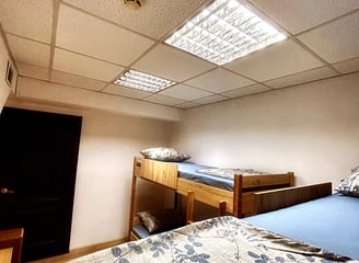 Rooms & dorms at Hostel Cozzydine