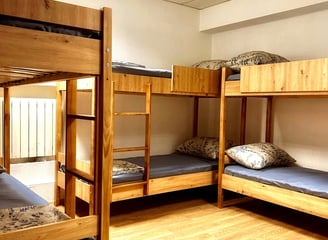 Rooms & dorms at Hostel Cozzydine