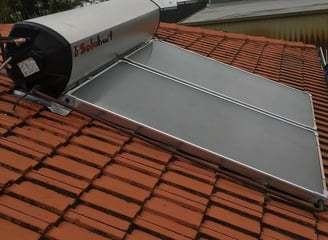 Service solahart solar water heater
