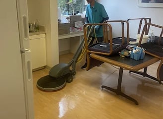 Toronto Scrubbing floor wax
