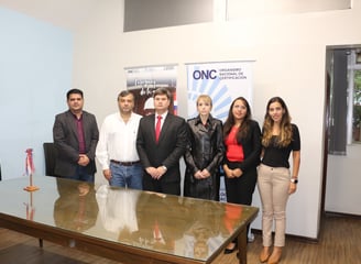 CEO Ricardo Sasiain y Nuestro Equipo al recibir la certificacion ISO 9001