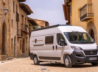 furgoneta de alquiler en población rural
