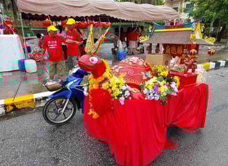 Phuket por tor hungry ghost festival