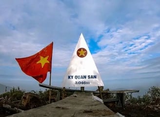A Hờ Tour & Homestay Y Tý: Trekking cao cấp đỉnh Kỳ Quan San (Bạch Mộc Lương Tử) 3 Ngày 2 Đêm 3N2D giá rẻ