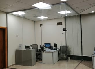 تركيب مكاتب تركيب جميع انواع المكاتب وبتصاميم حديثة