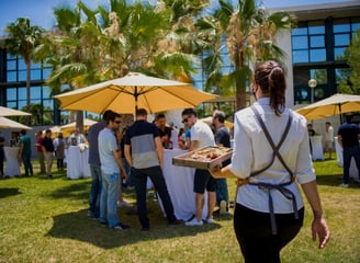 Coffee breaks y cócteles corporativos con estilo en la Costa del Sol