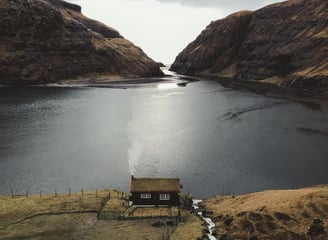 Hütte am See
