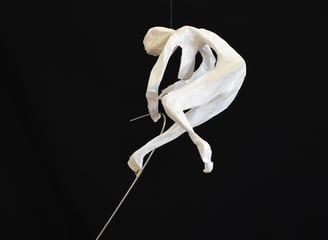 mobile sculpture papier personnage mouvement