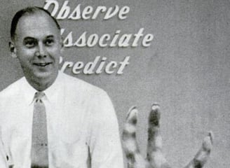 Стенфордський професор Джон Арнольд і його книга Creative Engineering: Promoting Innovation by Think