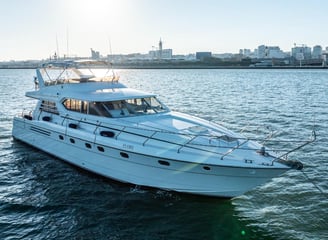 Notre yacht Proncess 65 à louer pour une excursion sur Lisbonne