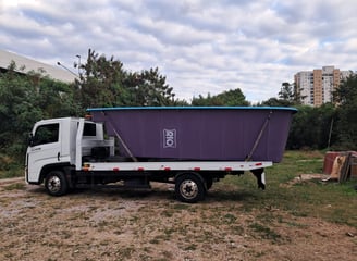 Transporte de Máquinas e Equipamentos leves.