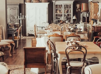 Imagen de una tienda de muebles de segunda mano