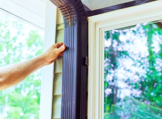 dominguez handyman service repairing gutters