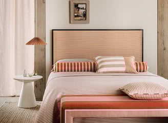 Décors de lit traversin coussin et plaid
