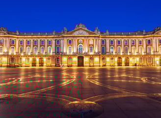 Place du capitole, featured on MyTripJunction.com travel blog.
