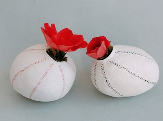 Vases ronds, Les Petits Pois, 8 cm  Porcelaine blanche
