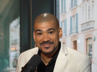 Stephen Urani, redacteur de discours