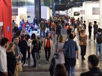 ArtRio conectam artistas urbanos com colecionadores e galerias, destacando o valor cultural