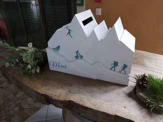 urne de mariage personnalisée montagne