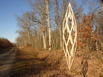 Le zome 6 Fuseau en bois de cèdre