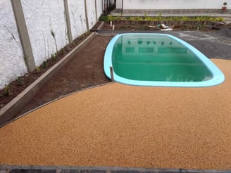 Piso para piscina