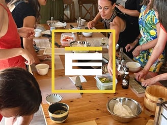 clases de sushi taller de sushi showcooking japonés despedida de soltera teambuilding