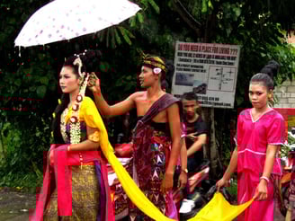 Festival na praia de Lombok chamado de Bau Nyale - parte 2