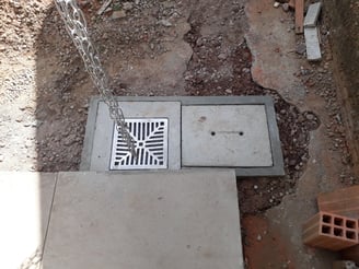 imagem-construção-caixas-esgoto