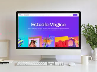 Imagem de computador aberto em site de edição de imagens