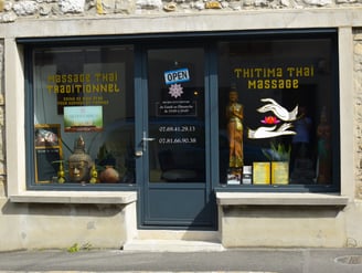 SAINT MAMMES salon massage