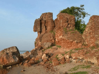 Alamparai Fort