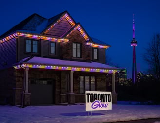 Permanent outdoor lighting by Celebright on a residential home in Toronto – installed by Toronto Glo