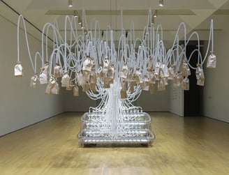 obra do artista Rafael Lozano-Hemmer, Vicious Circular Breathing, 2013