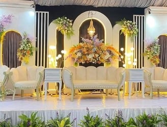 indoor stage setup for wedding reception 