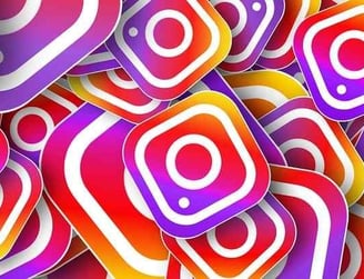 Multiple Instagram logos