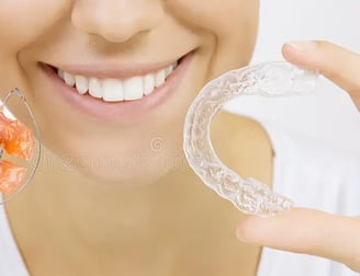 Retainer gigi di Sidharta Dental Studio Malang untuk menjaga hasil perawatan ortodonti