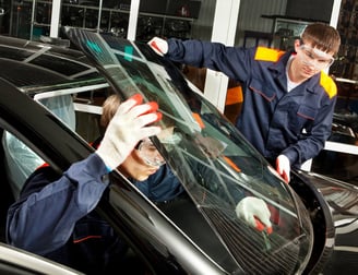 certified auto glass technicians