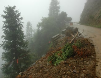 hairpin roads on the way up to the Longji terraces, china